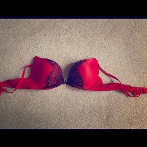Victoria’s Secret bra